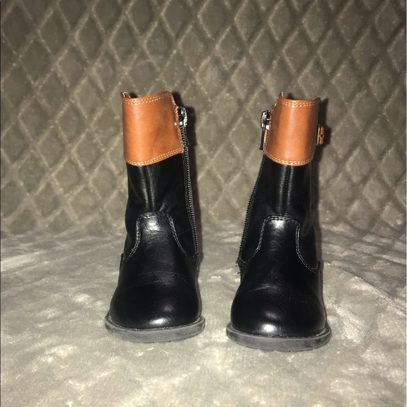 ❤️Children’s Place boots - Picture 2 of 6